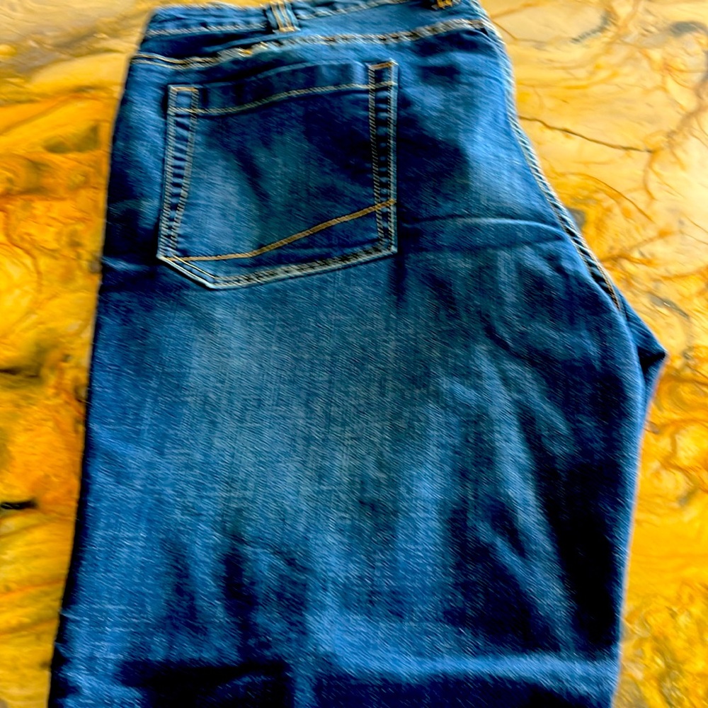 5.11 Tactical

Mens jeans by 5.11
Size 40x32